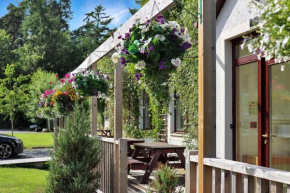 Lodges by Atholl Palace